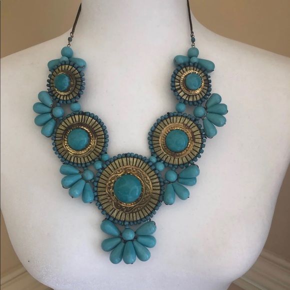 Faux turquoise statement necklace - Picture 4 of 8